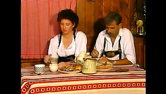 Vintage Nemecká Heidi Sa Divoko Rozdivočí V Chlpatom Klasickom Videu